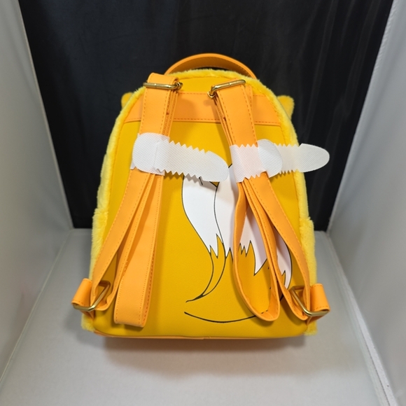 Loungefly Sonic the Hedgehog Tails Plush Mini Backpack NWT - Picture 3 of 6